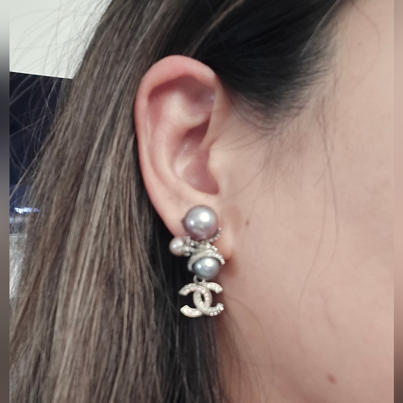 Chanel 2013 Spring Palladium Multicolor Strass and Faux Pearl Drop CC Earrings - Picture 12 of 12